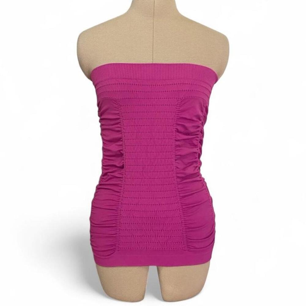 NWT Vintage Y2K Bebe pink tube top, size M/L